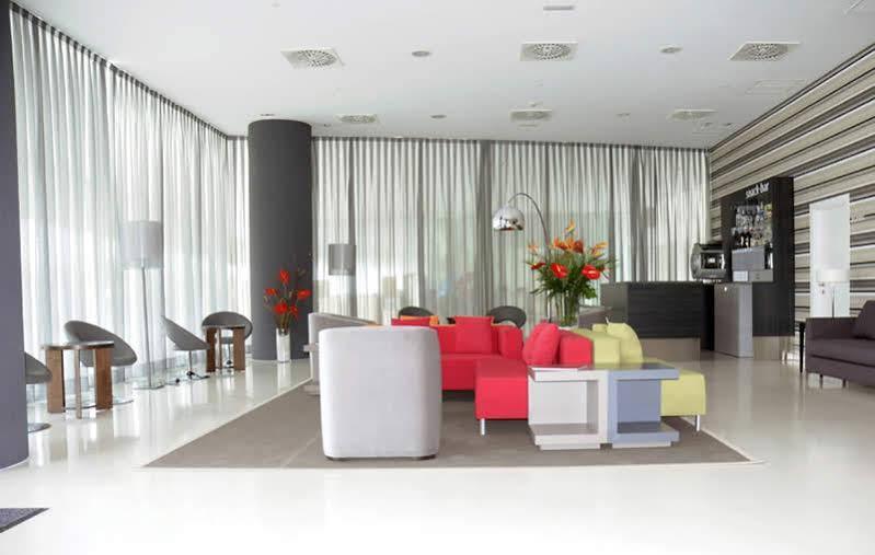 Yit Via Sevilla Mairena Hotel
