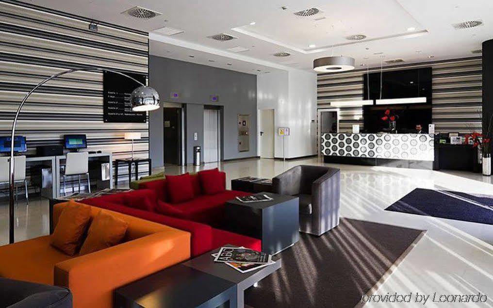 Yit Via Sevilla Mairena Hotel 4*
