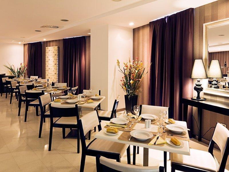 Yit Vía Sevilla Mairena Hotel